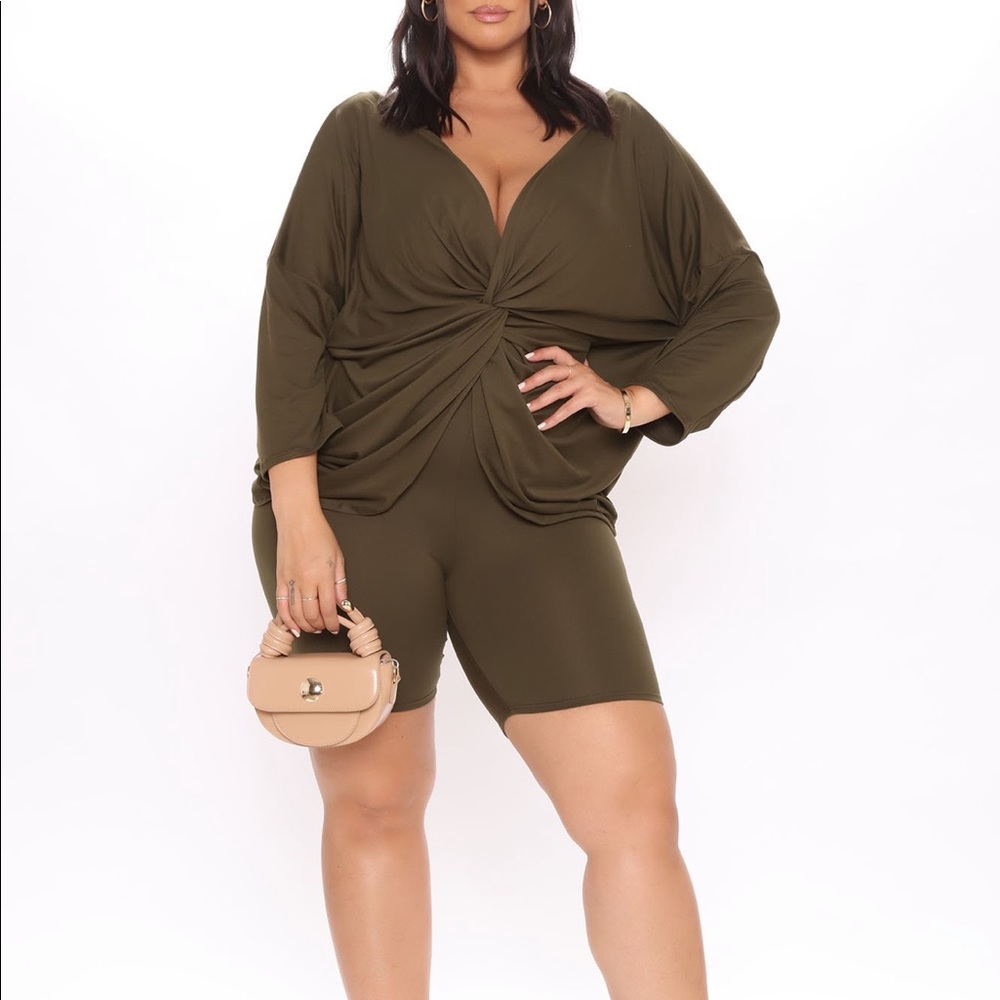 NWT FashionNova green short set